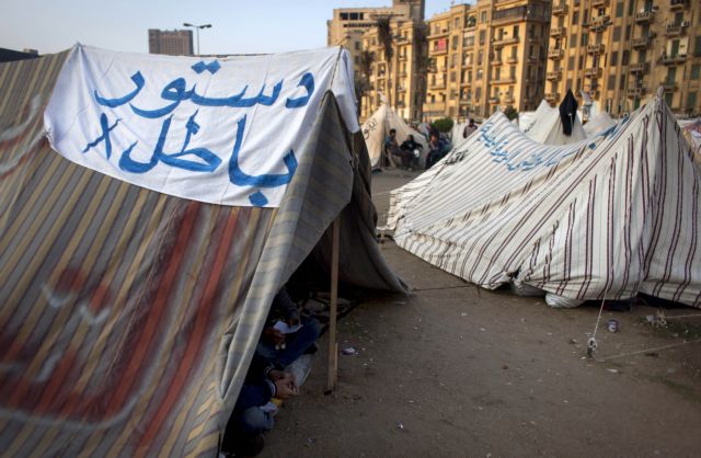 «Διαφανές το δημοψήφισμα» λέει ο Μόρσι και καλεί σε διάλογο